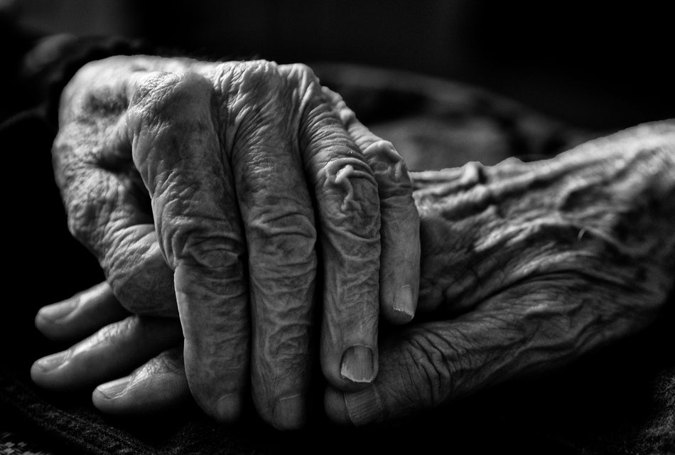 Caring for People with Dementia During Winter: Tips for the Colder Months