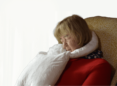 Sensory companion doll for dementia - HUG by LAUGH - Story & Sons